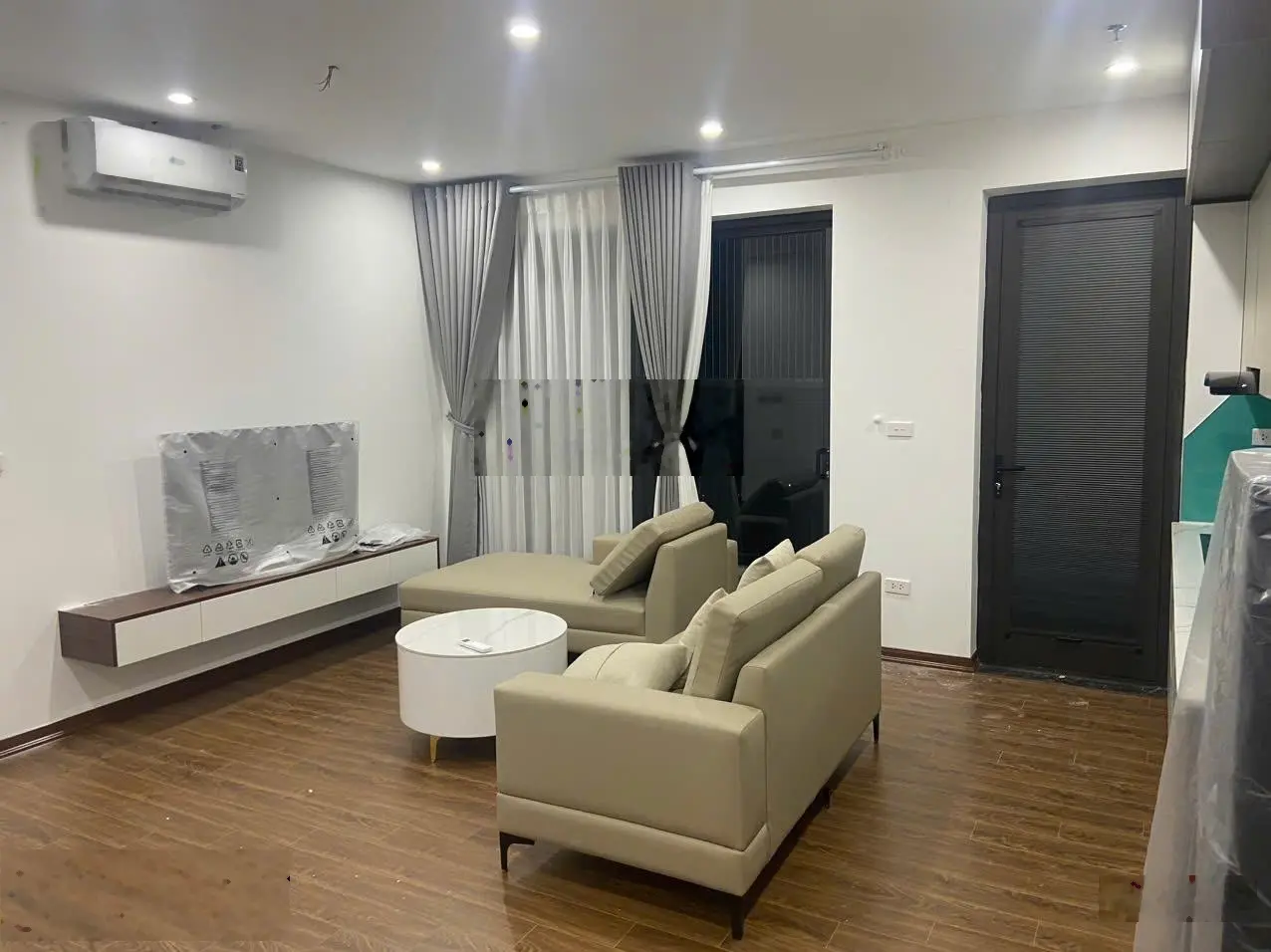 Bán căn hộ 2PN 72m2 tầng đẹp giá tốt