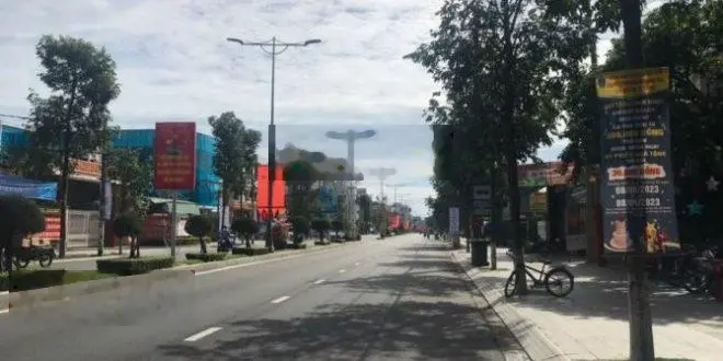 Bán nhà mặt tiền đường Hùng Vương - trung tâm TP. Quãng Ngãi - DT: 147.5 m2
