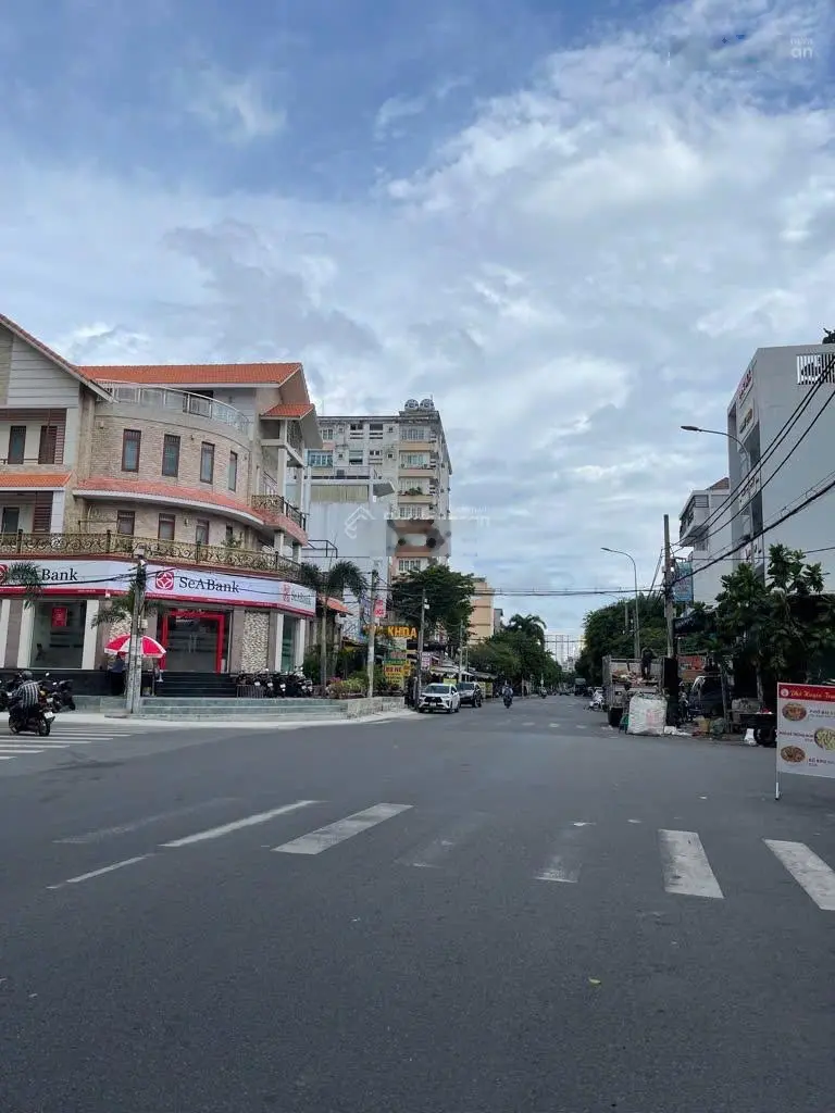 MTKD VIP, KDC Bình Phú, Q6. Đường 16m. Ngang 4,5m, đi bộ vài phút đến Metro Bình Phú. Chỉ 12,x tỷ