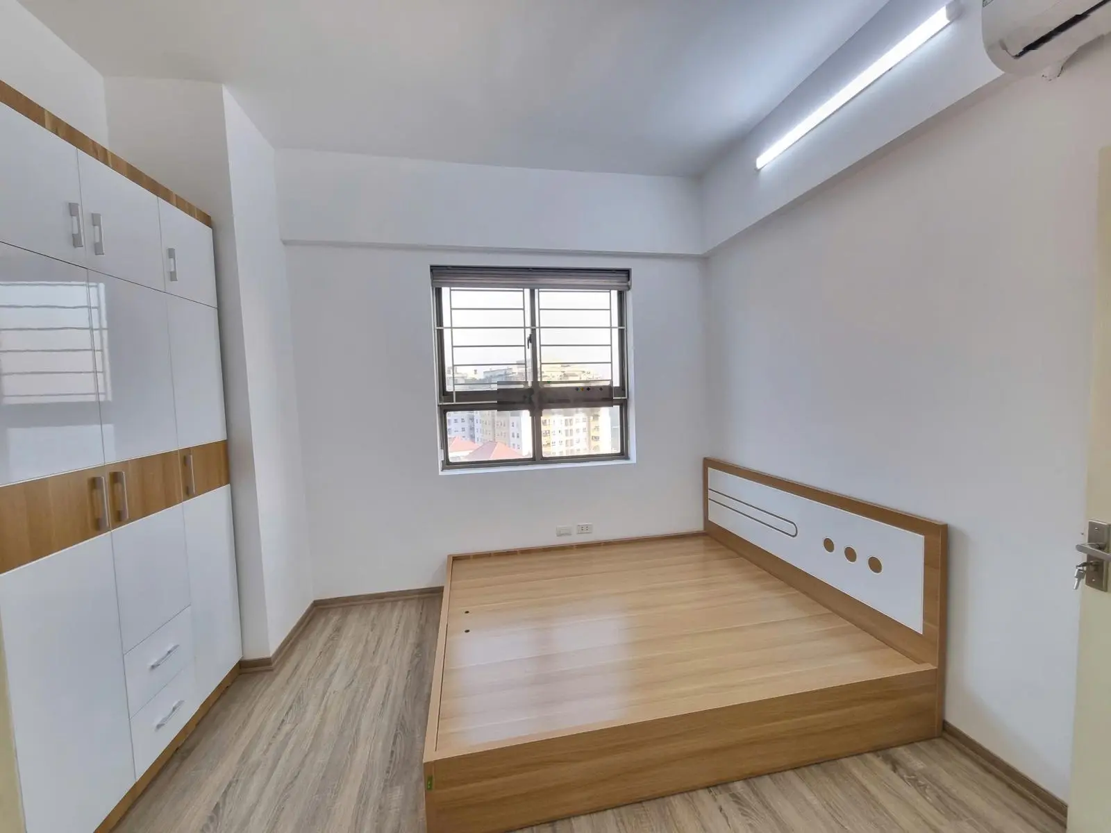 Chung cư Xa La Hà Đông nhà đông 70m2, 2 vệ sinh nhà mới đẹp giá: 3.29 tỷ