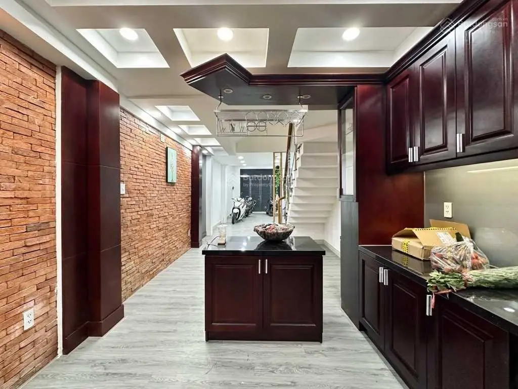 Q.PN. Siêu phẩm mặt tiền KD Huỳnh Văn Bánh, 4 tầng, khu VIP kinh doanh sầm uất