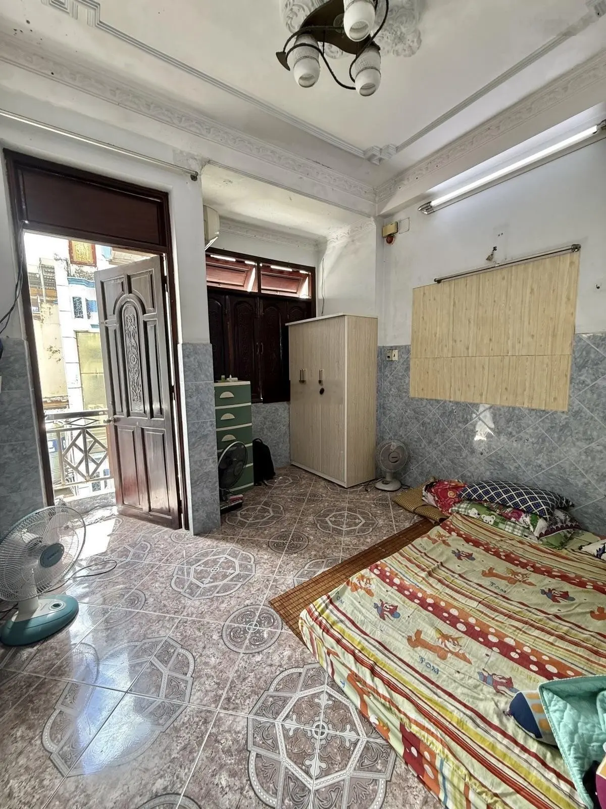 Bán nhà tân bình - ngay khu cư xá bắc hải - 5 tầng - hẻm xe hơi - ~50m2