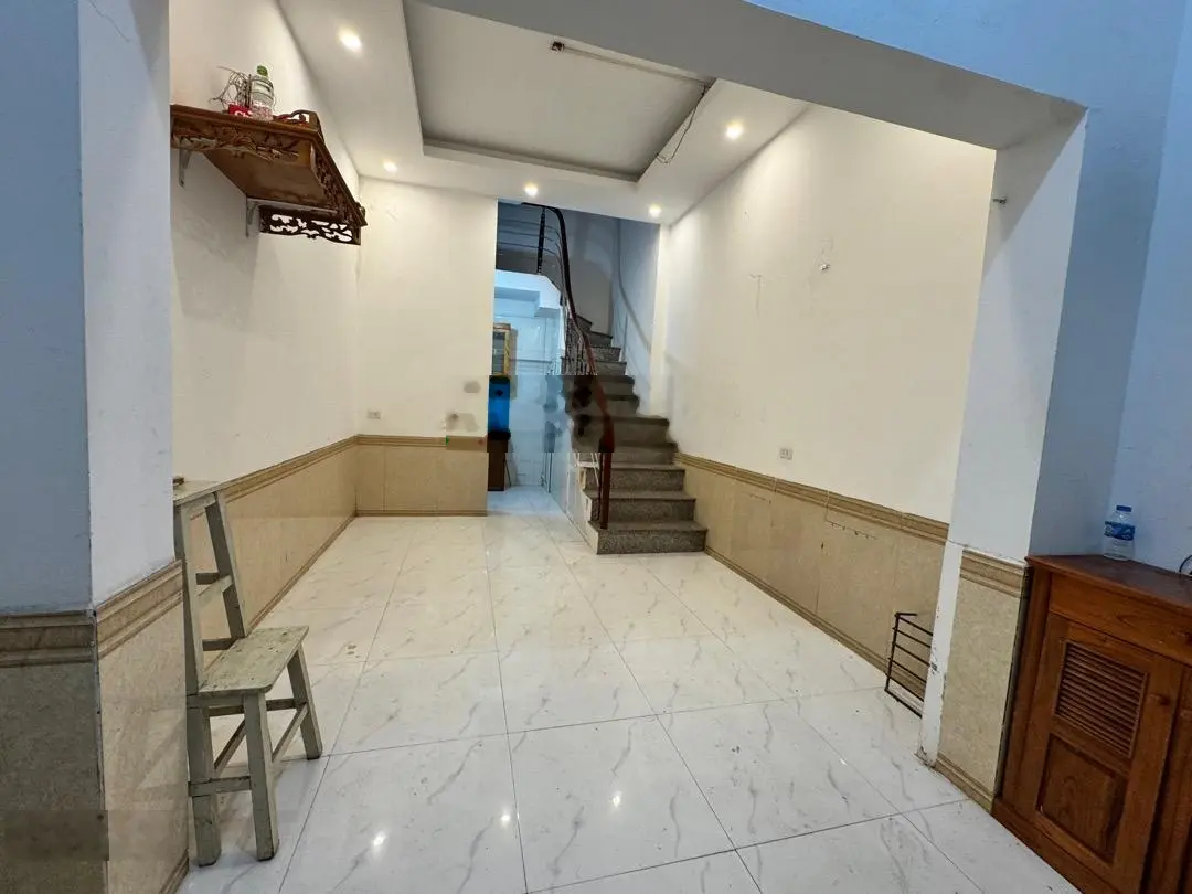 Bán nhà siêu hiếm Khương Đình 25/33m 3 tầng ngõ thông giá 4.2 tỷ sđcc