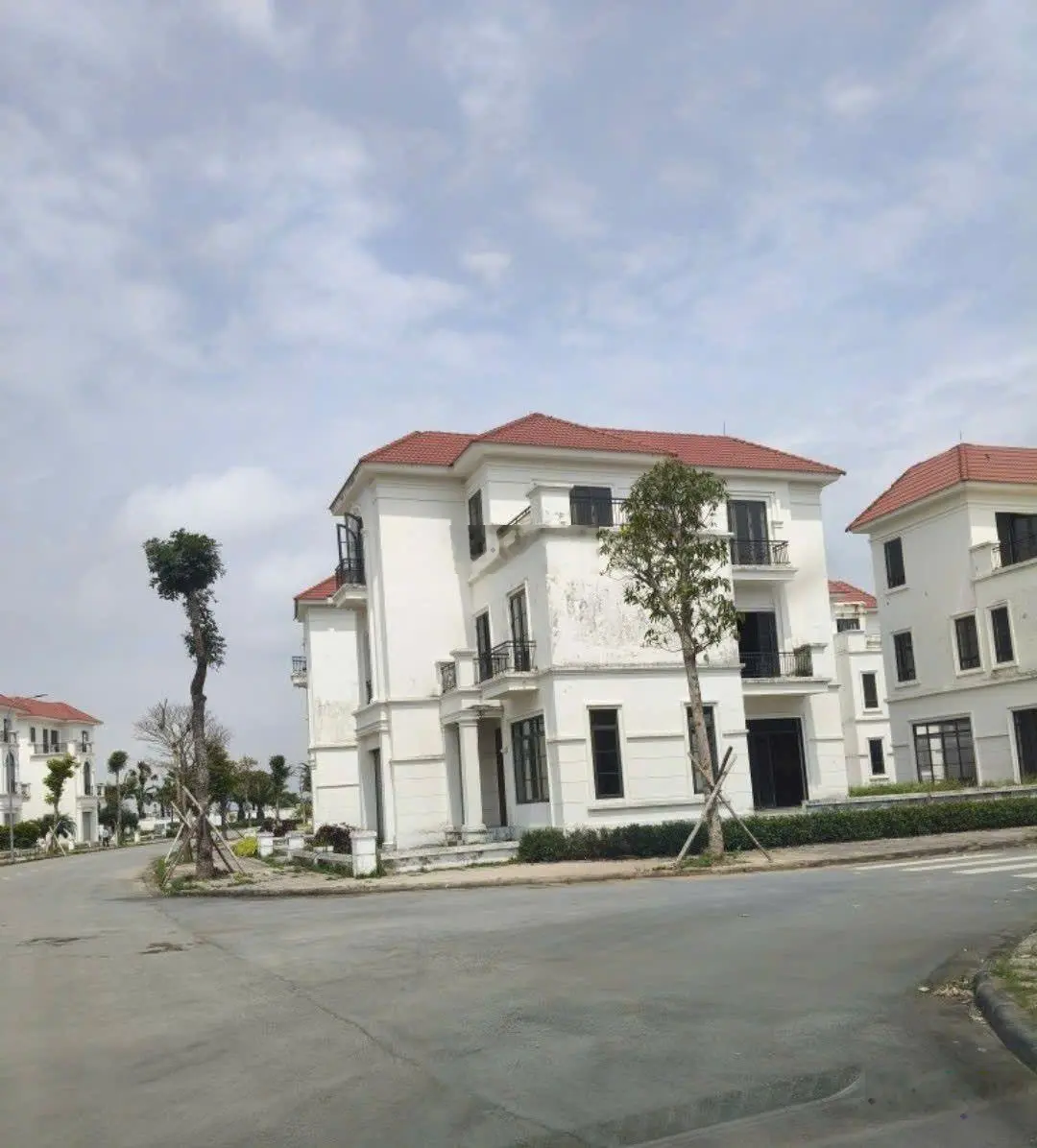 Bán căn biệt thự xây thô 310 M Khu BRG Ngọc Xuyên Đồ Sơn
