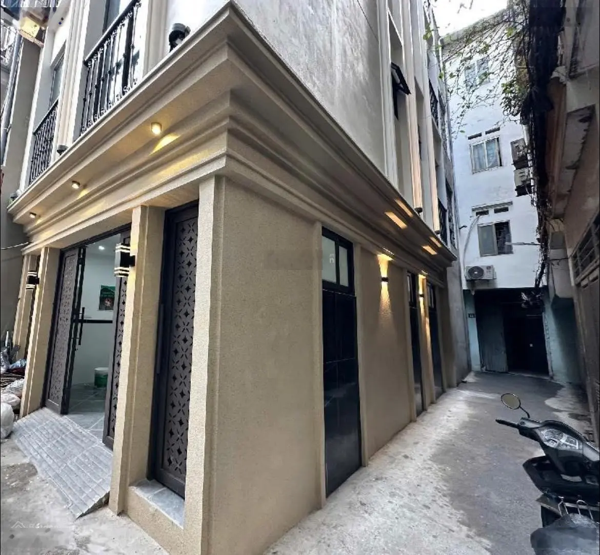 Bán nhà phố Tây Hồ Lô góc - 43m2 x 7 tầng thang máy - MT 4m - Full nội thất