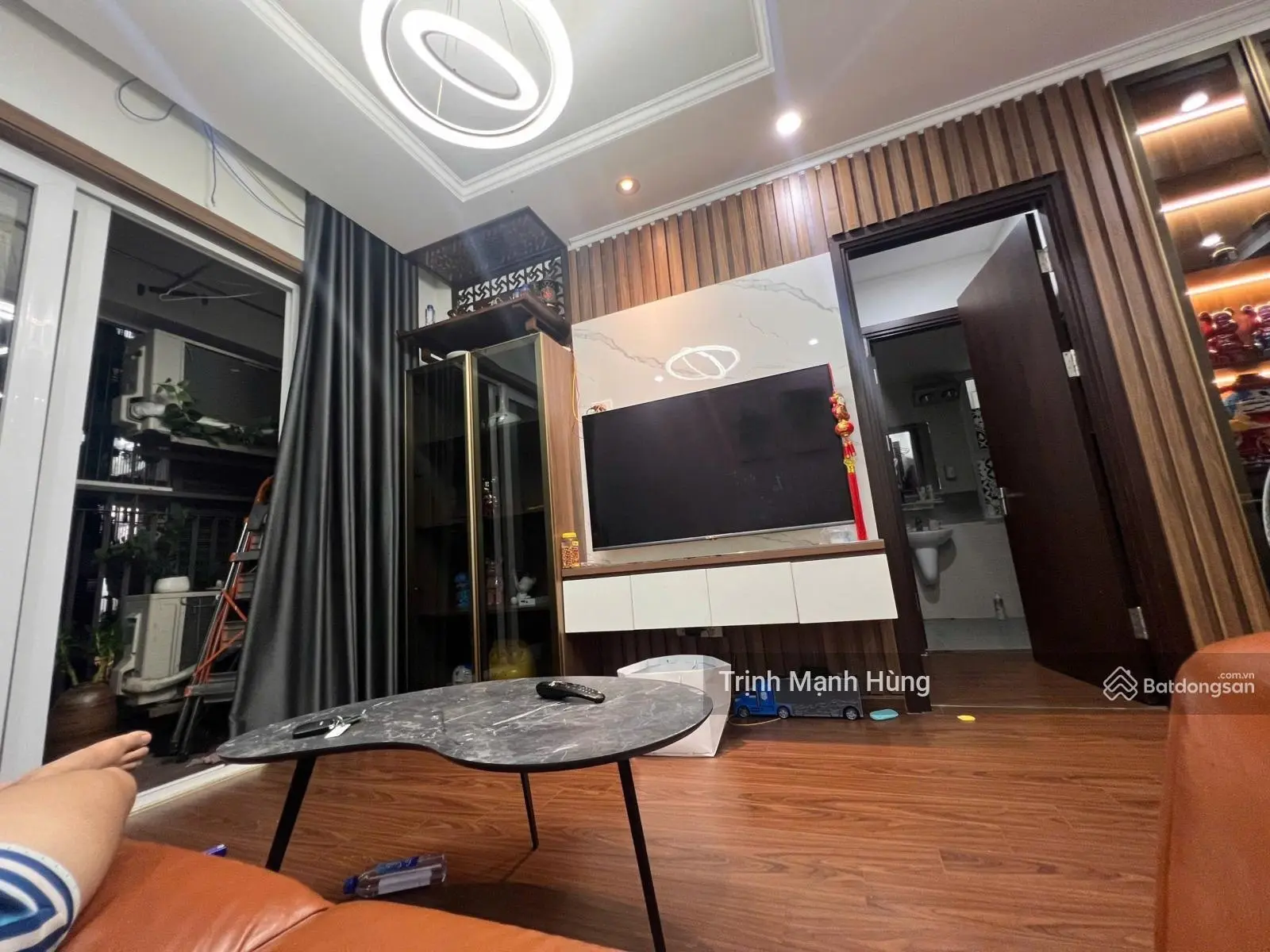 Chính chủ cần bán gấp căn hộ dự án 90 Nguyễn Tuân, 2PN giá 4,8 tỷ căn 72m2, sổ đỏ sẵn giao dịch