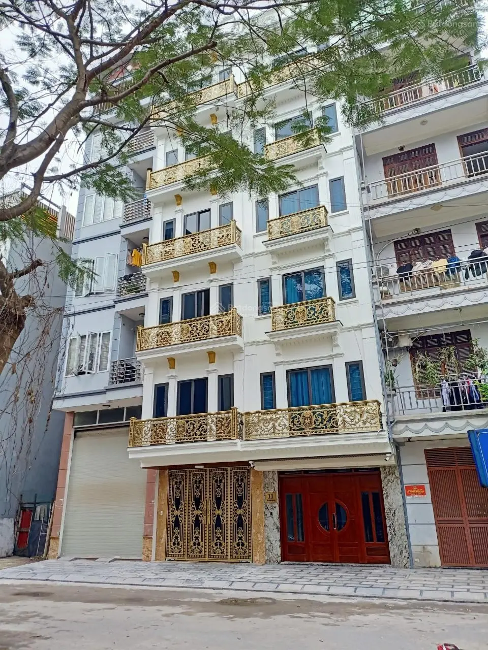 Bán nhà Bộ Công An Nghĩa Tân, Tô Hiệu Cầu Giấy 62m2 thang máy, 2 mặt ngõ, ô tô 15,3 tỷ, đẹp lắm