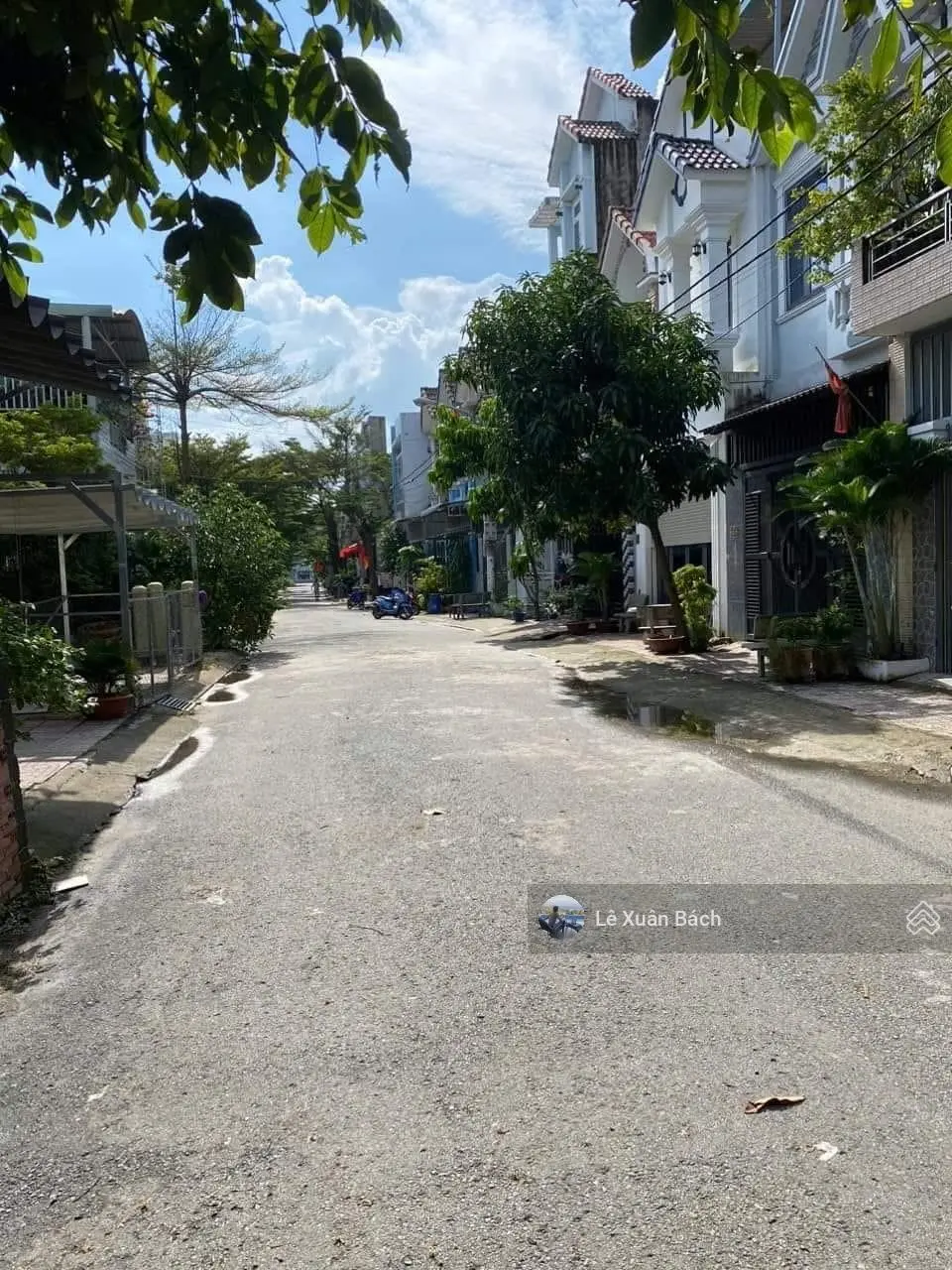 Ra nhanh 100m2, đất MTĐ Nguyễn Xiển, Long Thạnh Mỹ, Quận 9, TP. HCM. Gần Cầu Trao Trảo, SHR