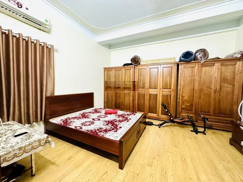 Tân Phong -Bắc Từ Liêm -Dân Xây Cực Kỳ Chắc Chắn DT 70m .Ngõ Rộng Ô Tô Nhỏ Đỗ Cửa 10m.9,3 Tỷ
