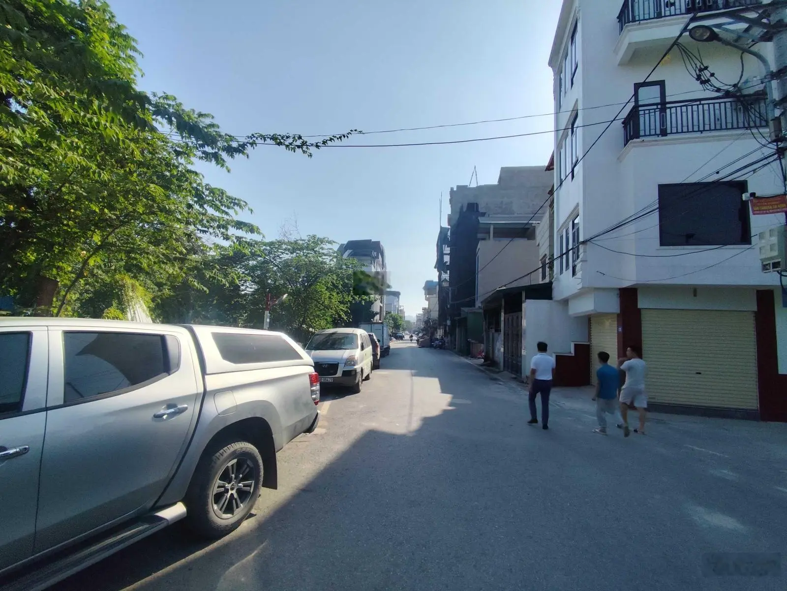 Bán nhà phố văn phòng DT đất 63.7m2 xây 6.5 tầng đường rộng 13m ngay ĐL Thăng Long, view đẹp. Sổ đỏ