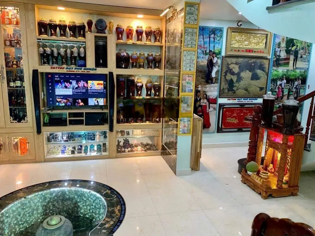 Mặt tiền kinh doanh thích quảng đức, khu kinh doanh sầm uất nhất tuyến đường, 120 m - 22 tỷ.