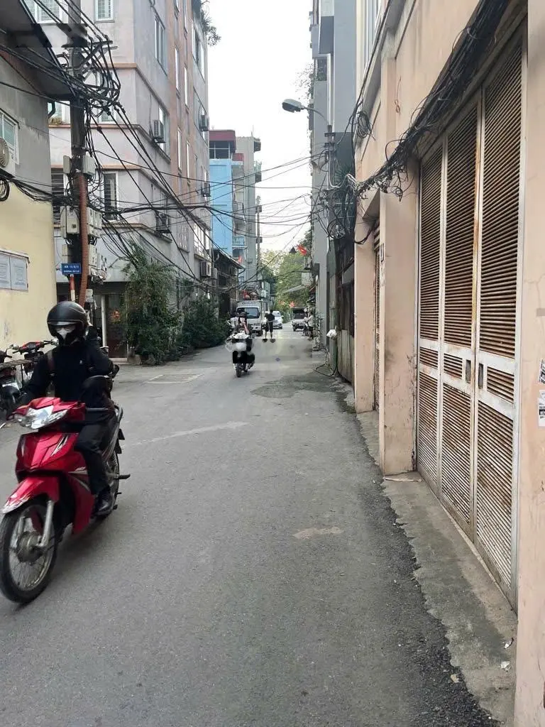 Bán đất tặng nhà âu cơ, hàng hiếm có, vị trí đẹp, mt3.9m, dt52m2 giá 5,5tỷ.
