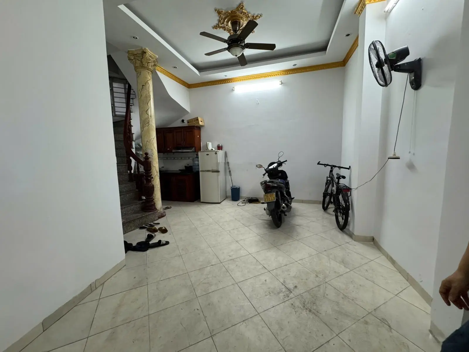Bán nhà riêng DT 40m2x5T căn góc 3 MT ngõ thoáng thông tiện ở kinh doanh, văn phòng ngõ Linh Quang