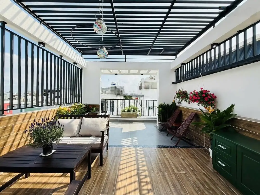 Bán gấp nhà Nguyễn Hiền P3, Q3, gần THCS Bàn Cờ giá 5tỷ040 DT 91,8m2 (5,4x17m) còn HĐ thuê 33 tr/th