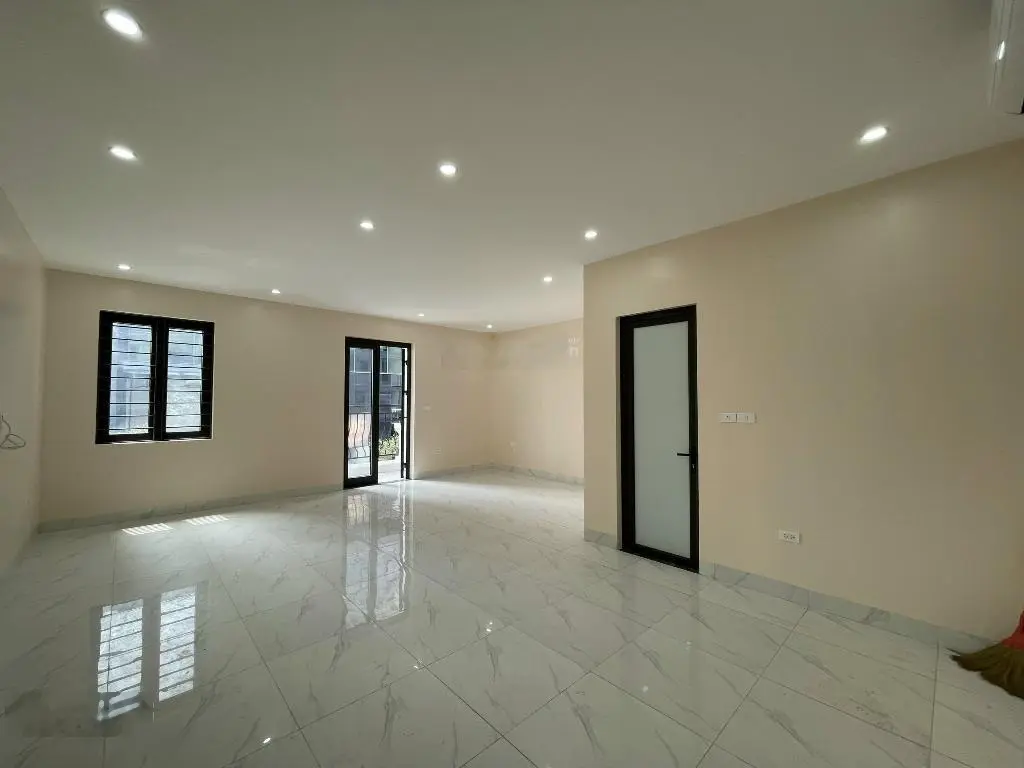 Bán biệt thự tại Rose Town, 26 tỷ, 123m2, 7PN + 6WC + 5 tầng, giá ưu đãi