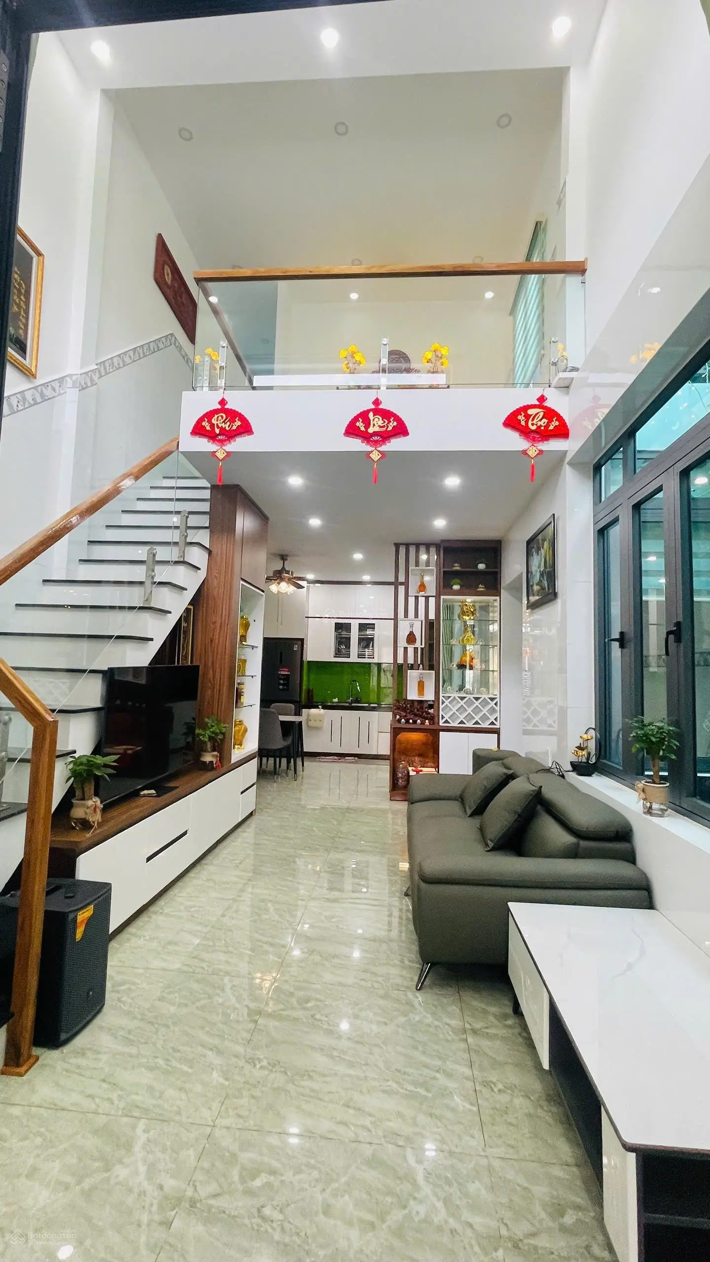 Bán Nhà Khu Dân Cư Phường Phước Hải, TP Nha Trang, nhà 1 trệt 1 lửng , 3pn, 2wc, ô tô tận cửa, SHR