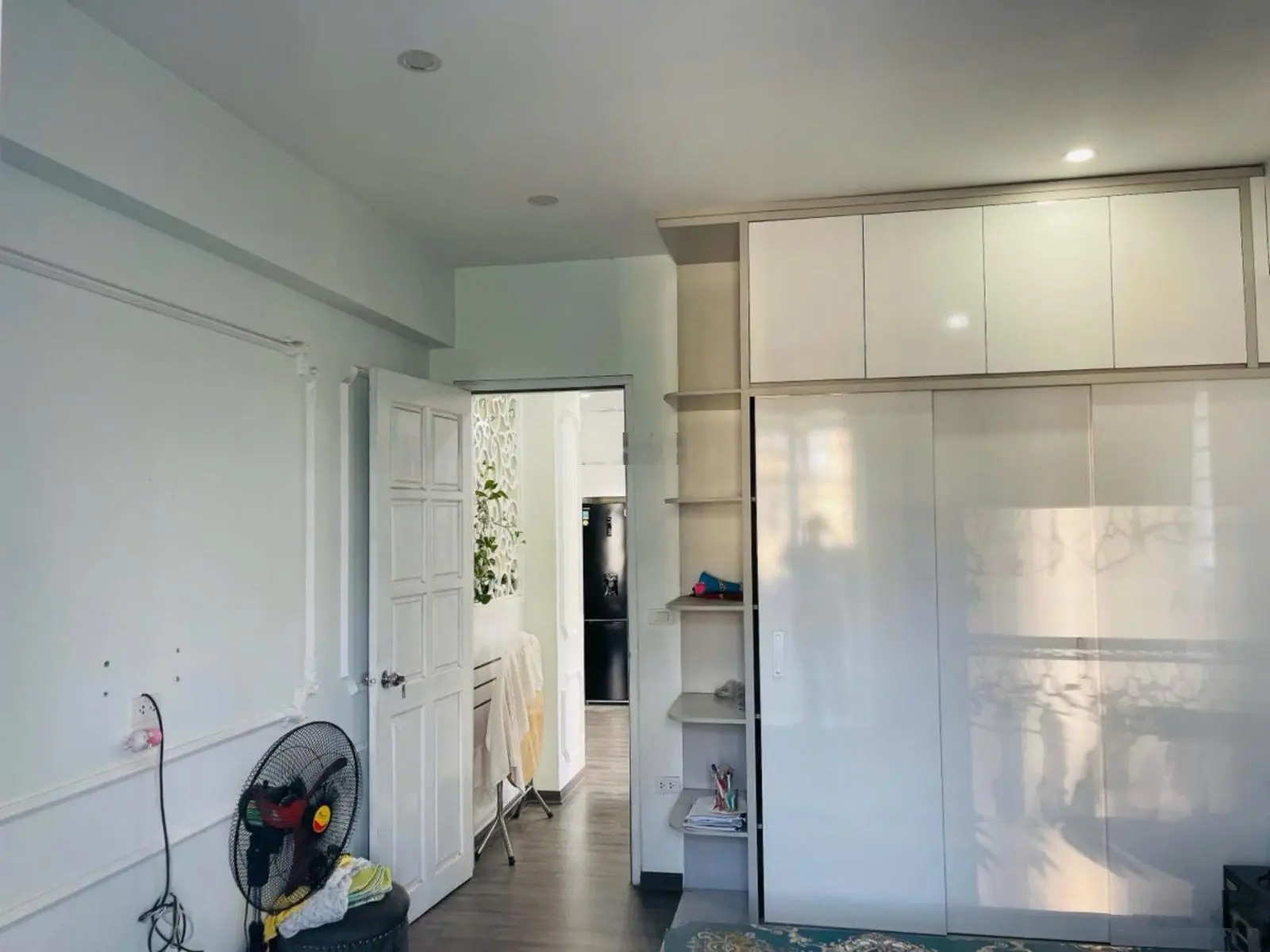 Chỉ 4.35 tỷ sở hữu ngay căn hộ T3,4 tổng 93m2 mặt Phố Bà Triệu. LH: 0975 997 ***