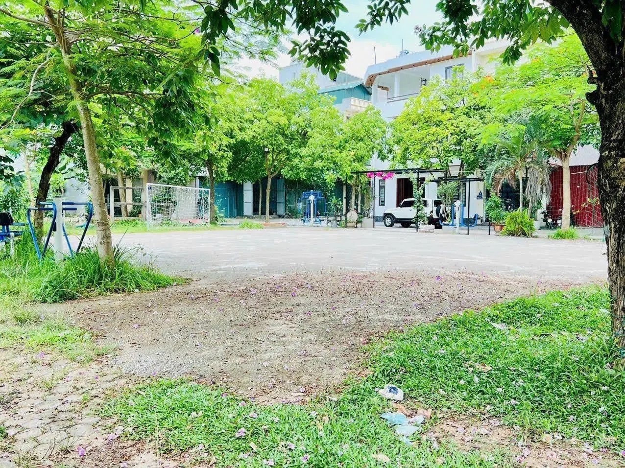 Bán lô đất hướng Tây khu Vạn Lộc, Tứ Minh, Hải Dương. Diện tích 67,5m2, giá 2,45 tỷ