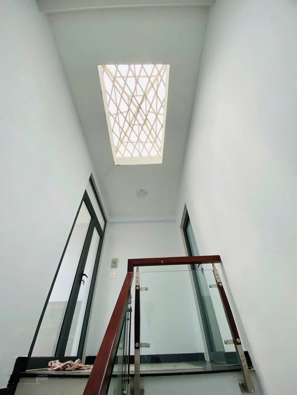 Tiệm cận sự hoàn hảo 1 căn duy nhất P25 nhà mới (4.2x12m) 5 tầng đường Nguyễn Văn Thương BT