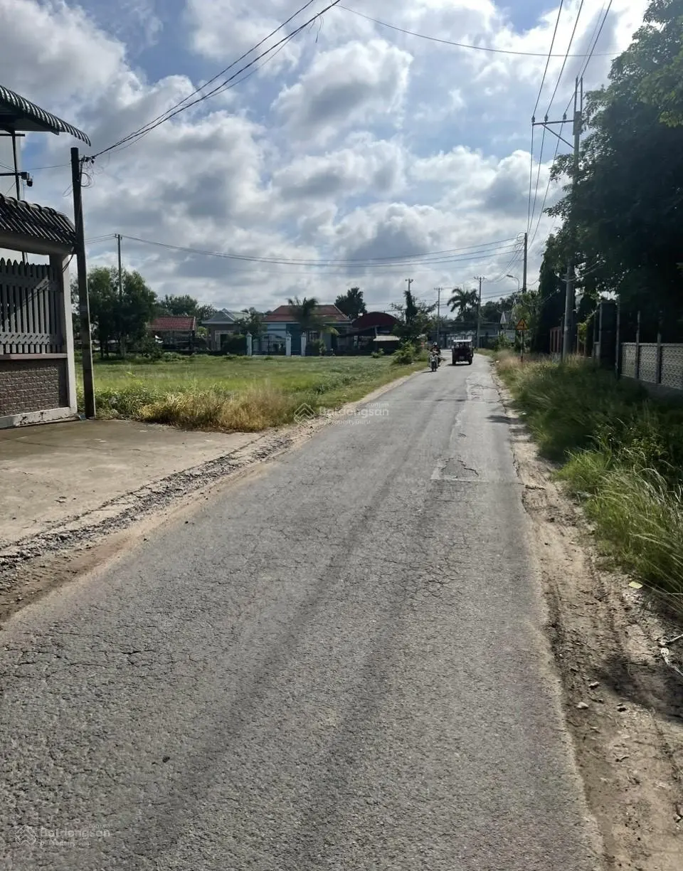 Bán nhanh căn nhà nát 91m2 Trần Văn Chẩm Củ Chi giá 1 tỷ 640