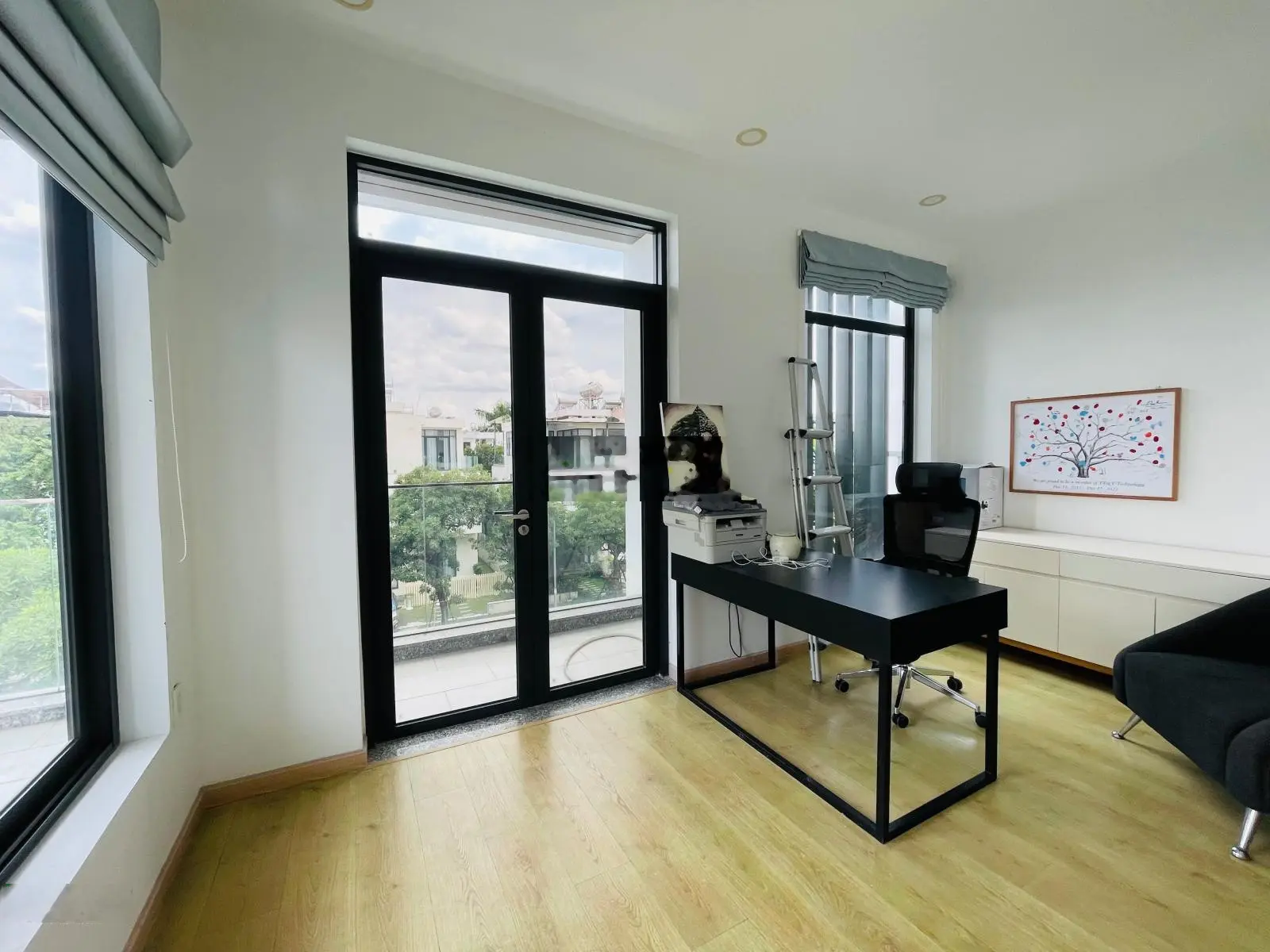 Bán biệt thự Lucasta Villa - full nội thất đẹp