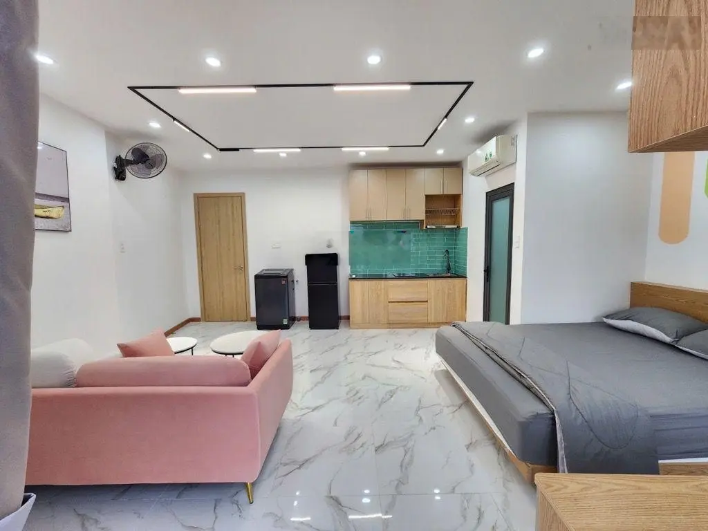 Sư Vạn Hạnh, q10,có dòng tiền 600tr/năm. Giá bán rẻ bèo 17.2 tỷ Thương lượng.