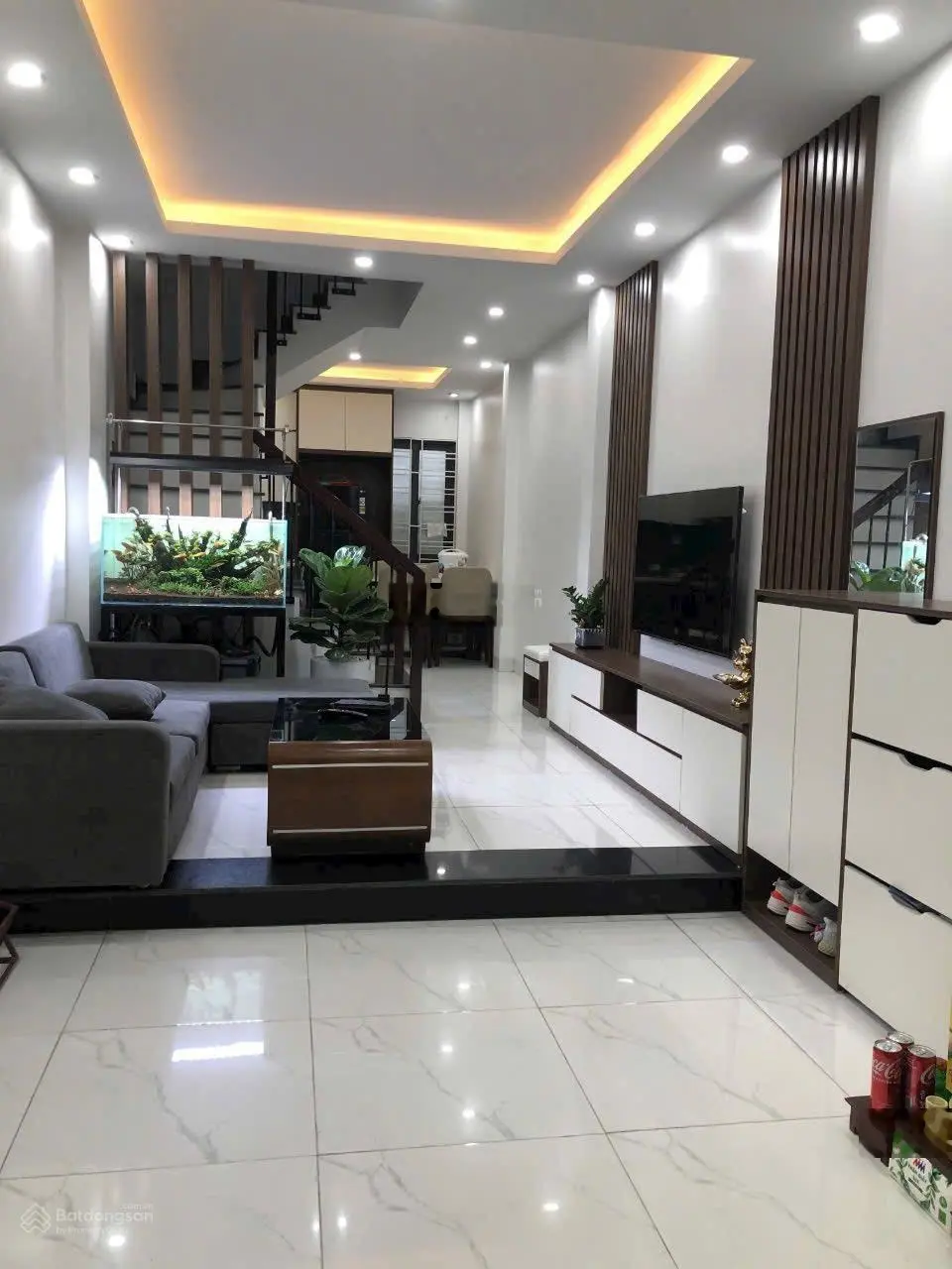 Bán Nhà Trần Cung 38m-Mt4m Dân Xây Phân Lô , 3 Thoáng , Ngõ Nông , Cạnh Phố , Ô Tô Đỗ Cách 20