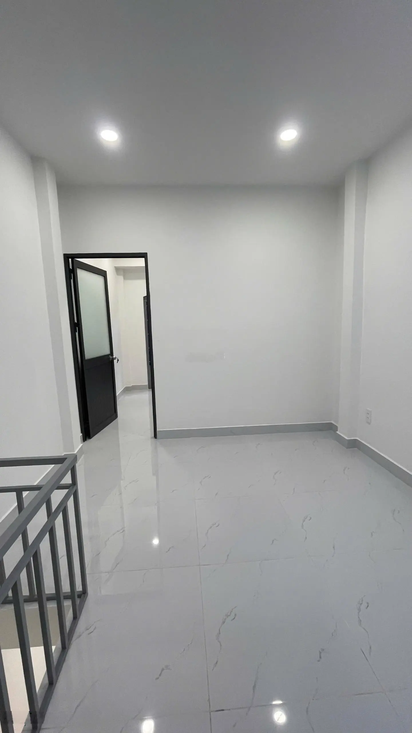 Bán nhà trệt lầu HXH thông 1/ Xa Lộ Hà Nội, P. Phước Long A, Q. 9