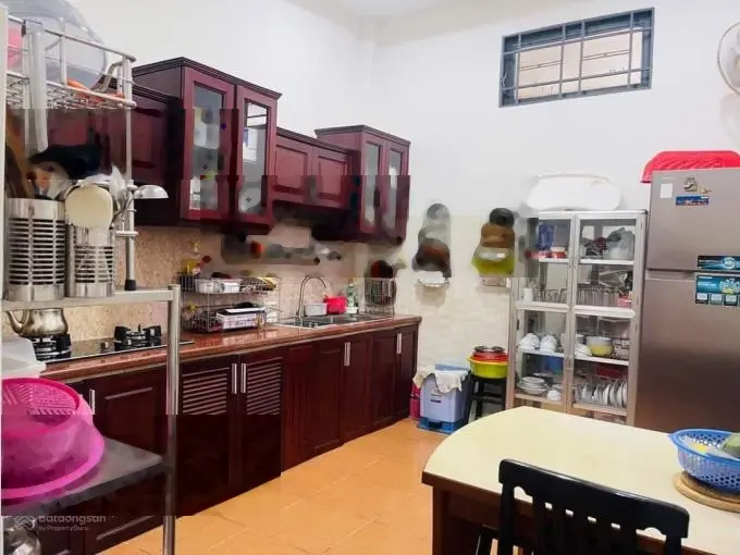 Cần bán gấp căn nhà Nguyễn Thị Tú 81m2 đường xe tải, sổ hồng sang tên, ra KCN Vĩnh Lộc 5p