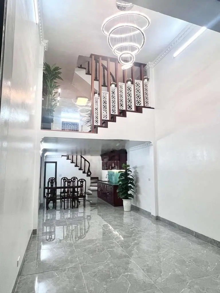Bán nhà phố Tô Vĩnh Diện ngõ ô tô vào nhà. Nhà dân xây khu dân trí cao