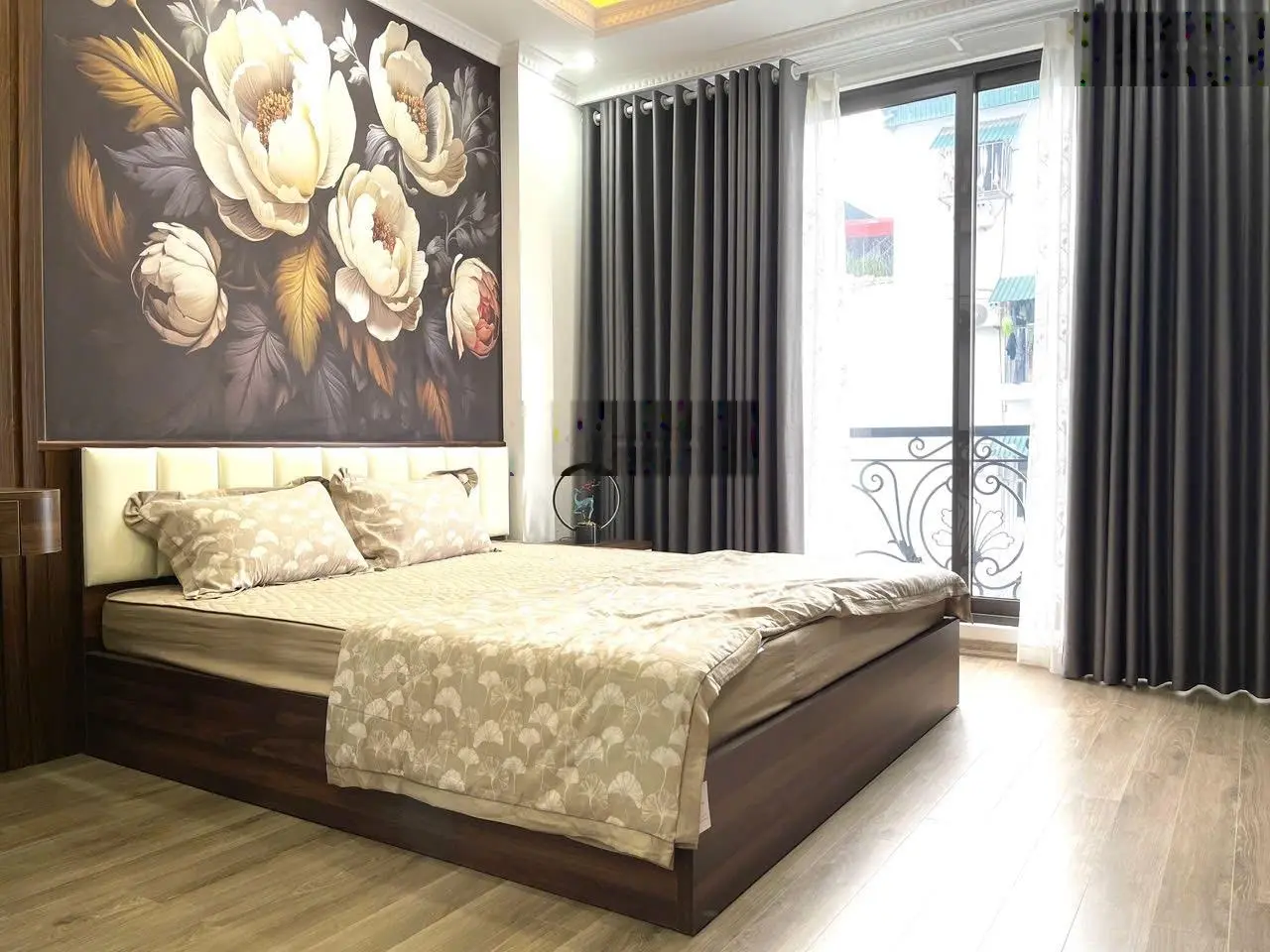 Bán nhà riêng tại Võng Thị, 21 tỷ, 89m2, 5PN, 3WC, 3 tầng, Q. Tây Hồ, HN