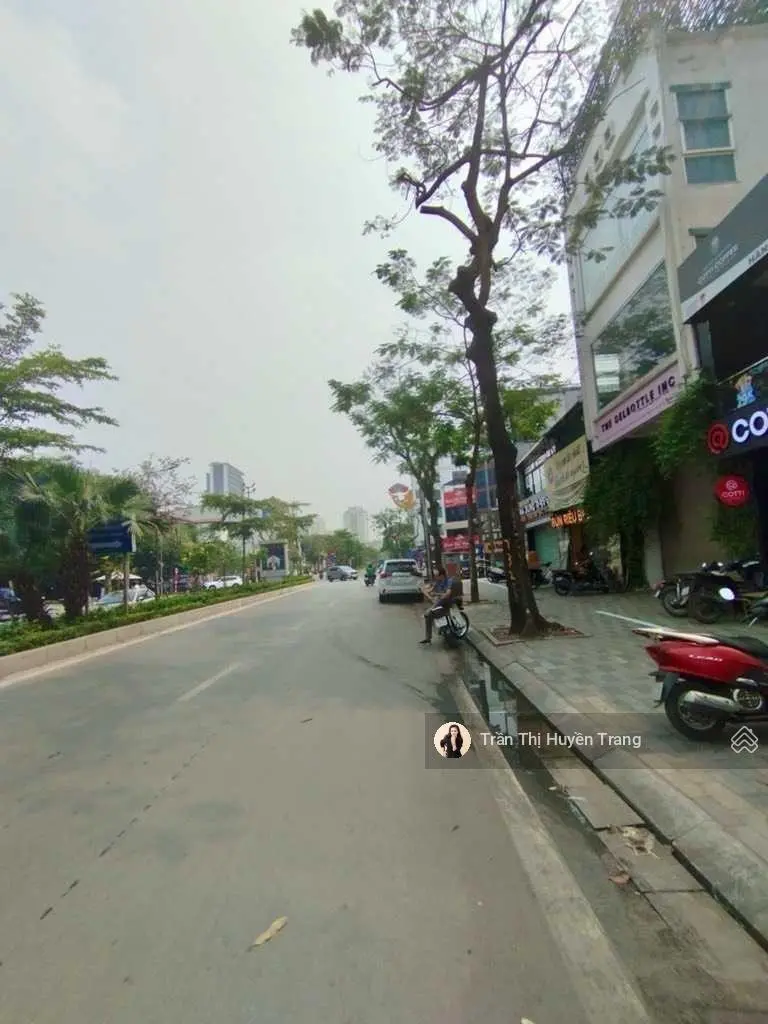 Bán 145m2 đất mặt phố Lạc Long Quân, đối diện Lotte Tây Hồ, 2 thoáng, vỉa hè rộng mênh mông, 45 tỷ
