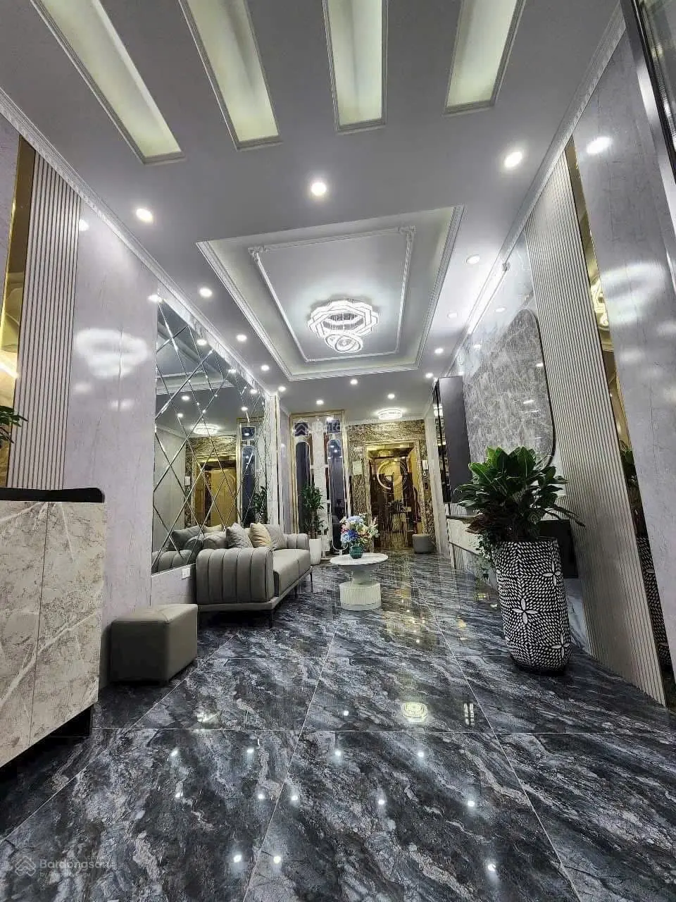Bán nhà bạch mai, Thanh nhàn. Đt 40m x 6 tầng. Giá 10.3 tỷ