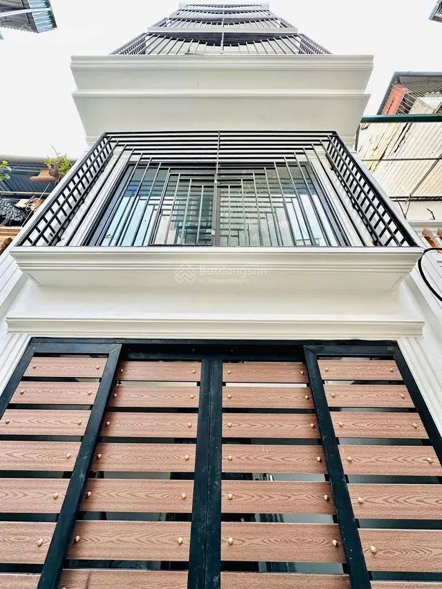 Tòa CHDV phố Xã Đàn quận Đống Đa - 18 phòng khép kín - doanh thu 1.1 tỷ/ năm - chào giá 17.5 tỷ