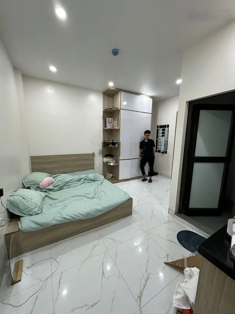Bán toà văn phòng - vip 1 hầm 9 tầng - KD khủng - 02 thang máy - MP Minh Khai 230m2 MT 9m chỉ 80 tỷ