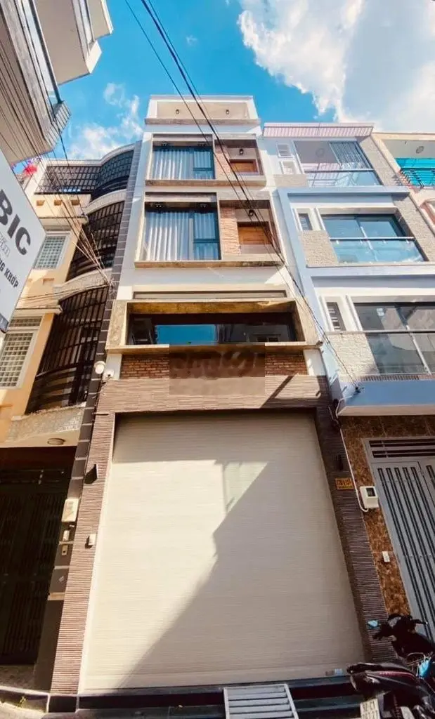Phong cách Industrial style cực đẹp ngang 4,5m 50m2 Hẻm 5m thoáng SHR.