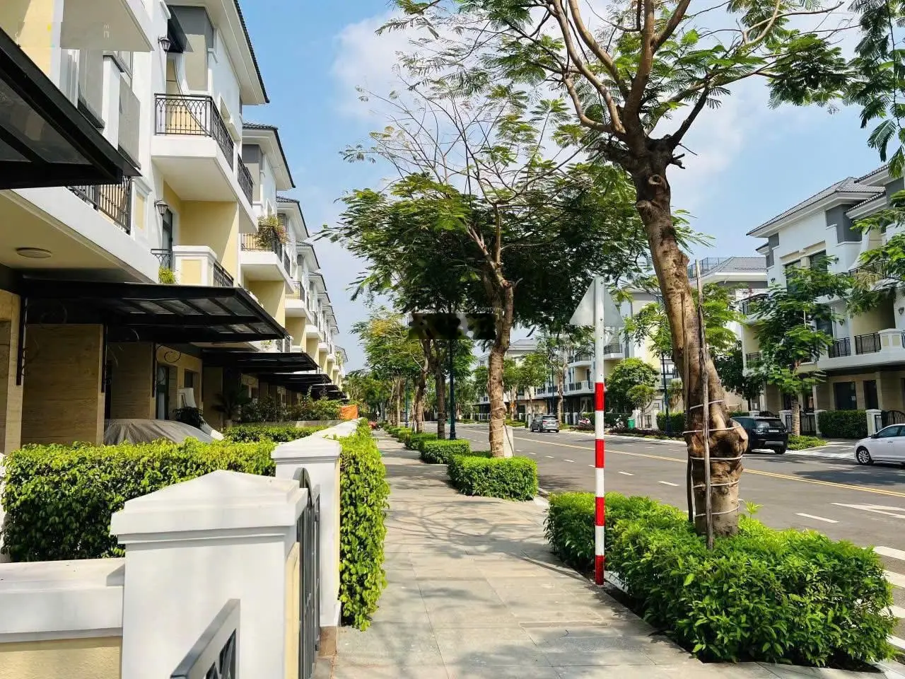 Bán căn Verosa Park, 253 m2, 4PN, 6WC, Full nội thất đẹp lung linh