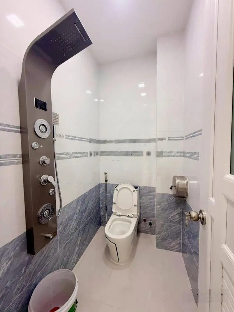 Bán gấp nhà riêng Miếu Bình Đông, BTân, 42m2, 2 tầng mới đẹp, hẻm xe hơi 5m thông, nhỉnh 4 tỷ.