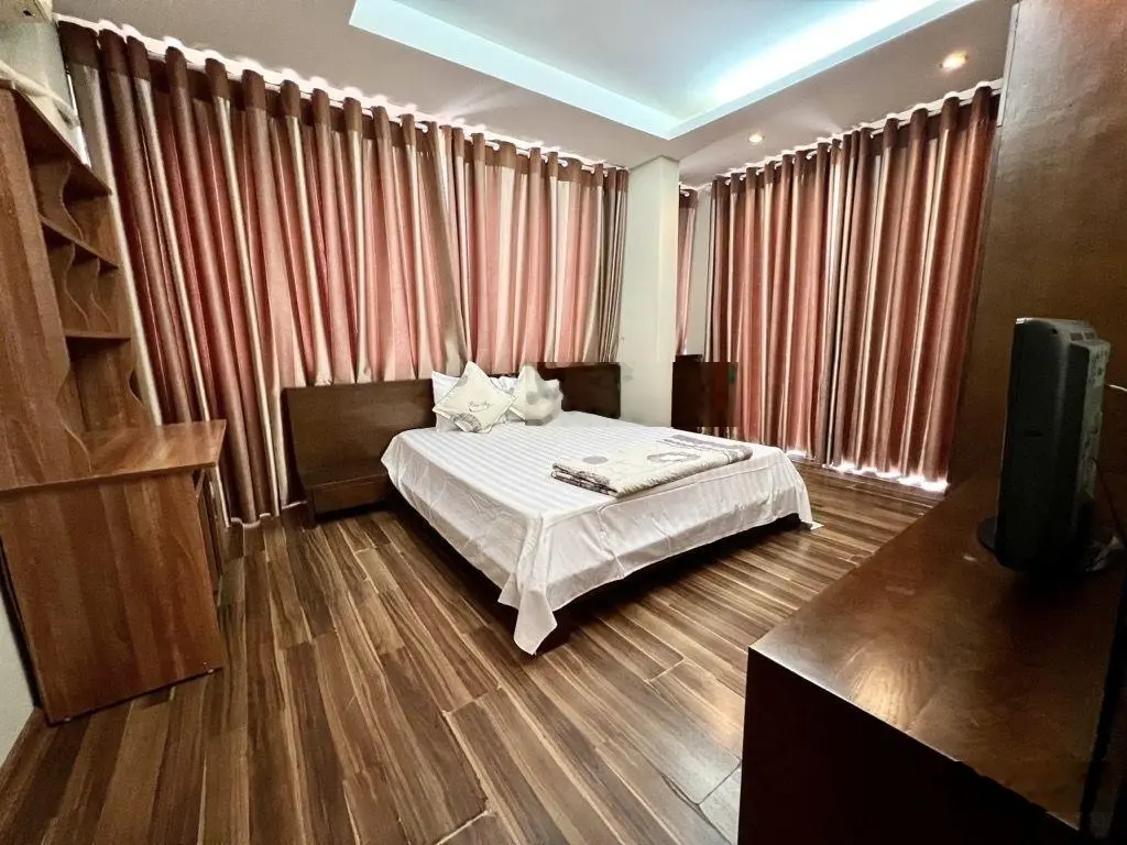 Nhà đẹp lô góc Đặng Thai Mai, ô tô tránh, 66m 6 tầng thang máy, 28.5 tỷ