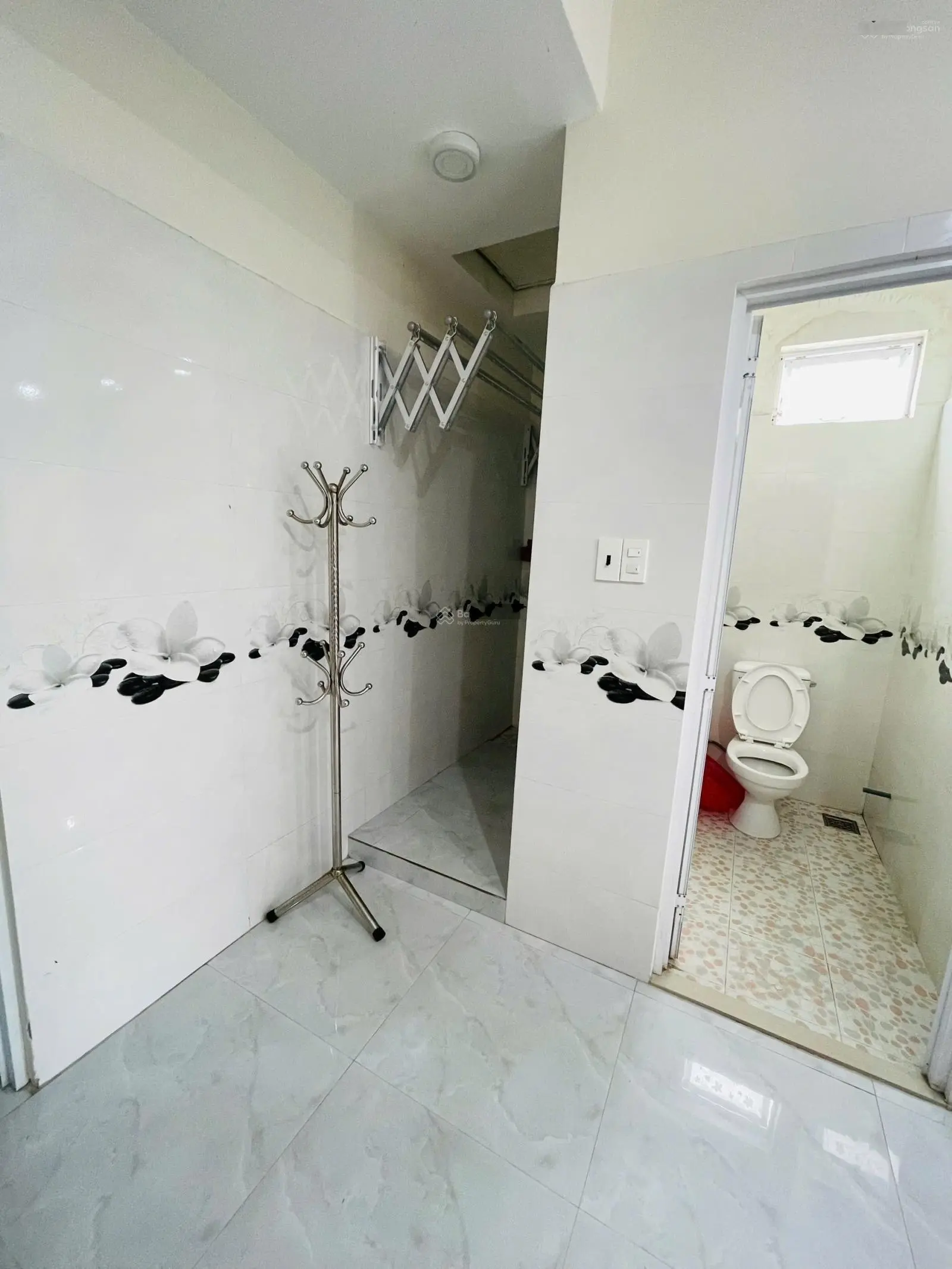 Bán tòa căn hộ biển 4 tầng siêu đẹp, diện tích 64m², mặt tiền Hà Đặc, vị trí đắc địa gần biển