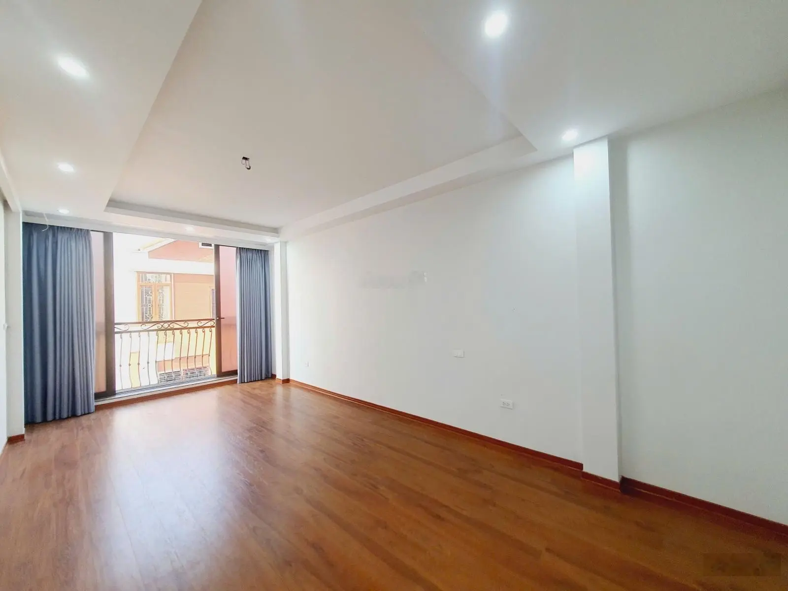 Bán nhà phân lô Vân Canh vỉa hè 45m2x6 tầng thông sàn ô tô tránh Văn phòng kinh doanh cực đỉnh