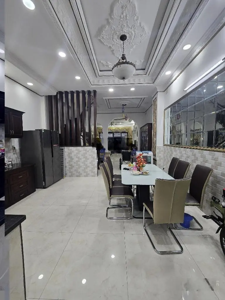 Bán nhà măt tiềN Dương Cát Lợi, Nhà Bè 5mx24m 5 tầng chỉ 12,4 tỷ