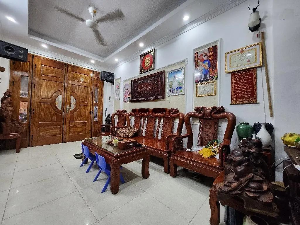 Bán nhà Bạch Mai, cách 1 nhà ô tô, 50m ô tô tránh, 38m2, 5 tầng, 5 tỷ