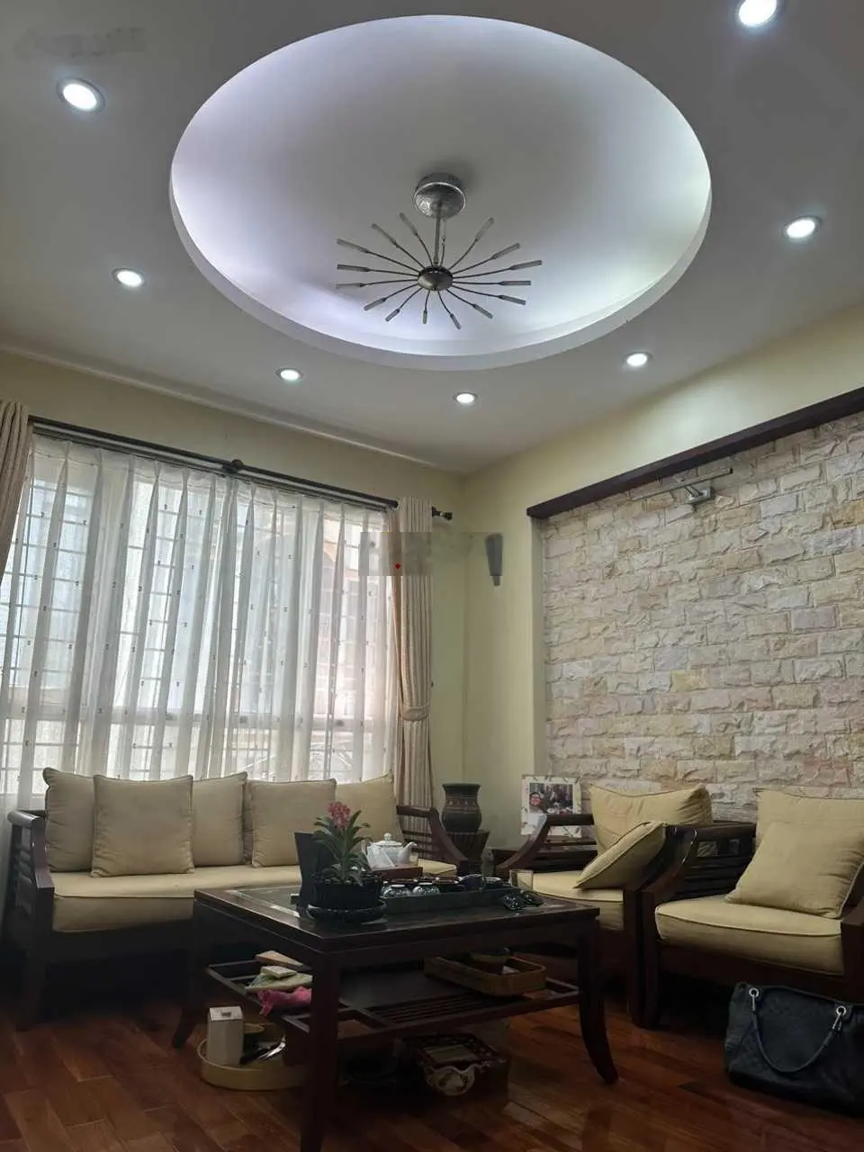 Bán nhà phố Đội Cấn - lô góc - 40m2 - 4 tầng - mặt tiền 4.8m - vị trí đẹp - 9 tỷ 0394 743 ***