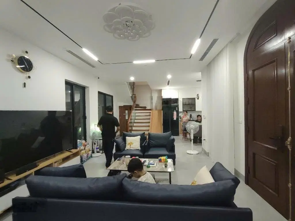 100m2 Phố Thịnh Quang | Nhà Đẹp Long Lanh | Sân Vườn Tiểu Cảnh !! 12,5 Tỷ