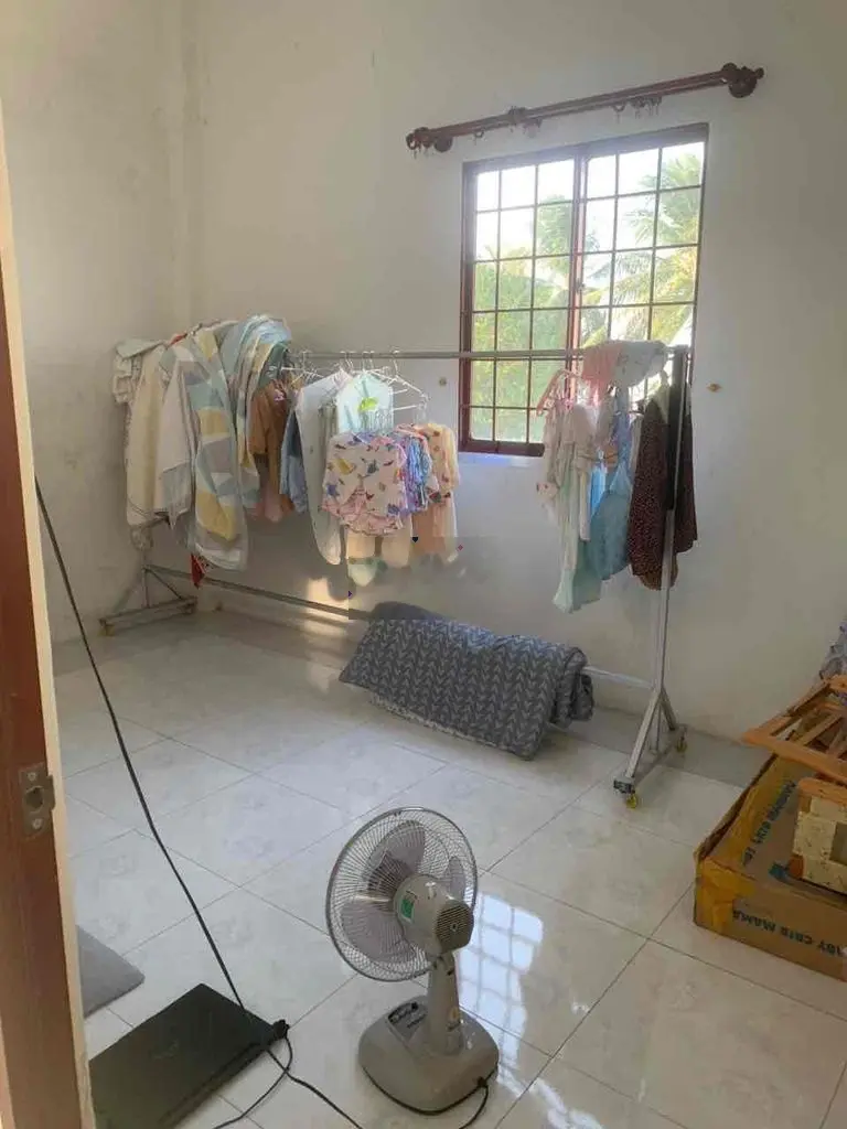 CẦN TIỀN HẠ GIÁ BÁN GẤP NHÀ ĐƯỜNG KINH TỈNH ĐỘI