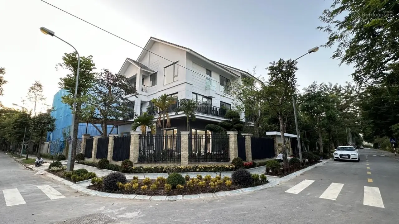 Đón sóng hạ tầng phía Tây Hà Nội: KĐT Sunny Garden City, ngon, bổ, rẻ. LH Hoàng Đạo 098 299 6565