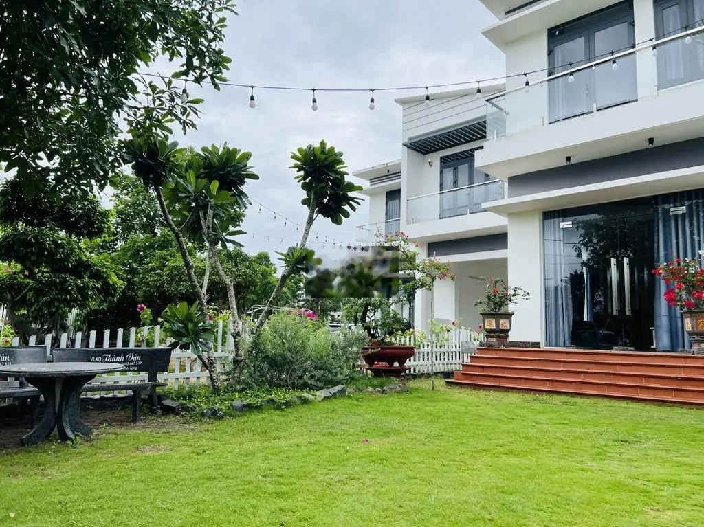 Cần bán 4.044m2 thổ cư mặt tiền sát cạnh Irelax Bangkok, sẵn 3 villa