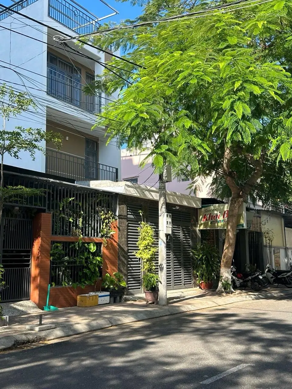 Bán căn nhà cấp 4 hai mặt tiền, 1 mặt Nguyễn Biểu phường Vĩnh Hải giá chỉ 120 tr/m2 với DT 119,2 m2