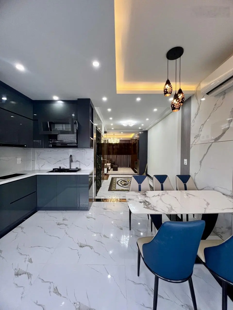 Bán nhà liền kề Văn Phú, 5 tầng, thang máy, kinh doanh ngày đêm, giá cần bán gấp